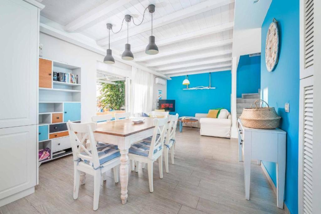 Seabreeze Villa - With Jacuzzi & Heated Pool 马斯蒂查里 外观 照片