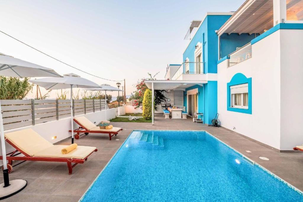 Seabreeze Villa - With Jacuzzi & Heated Pool 马斯蒂查里 外观 照片